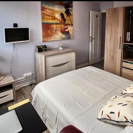 Chambres A Louer Dans Appartement Balcon - Wifi - Parking Gratuit เนอแวร์ ภายนอก รูปภาพ