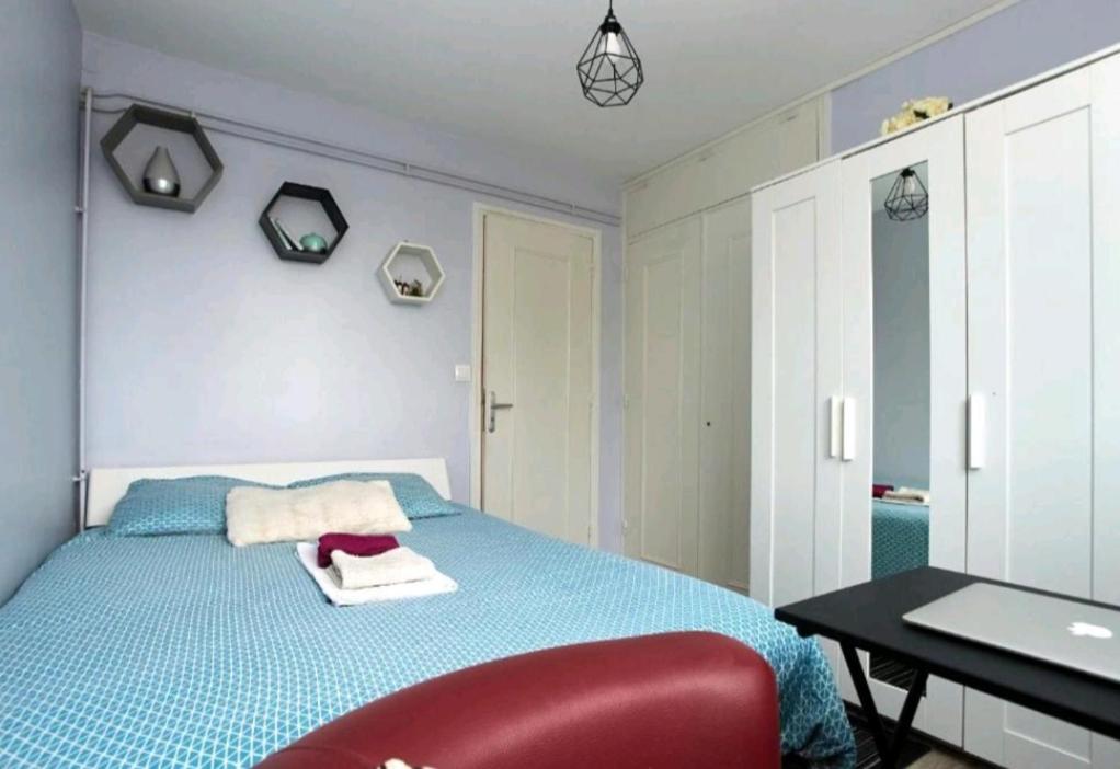 Chambres A Louer Dans Appartement Balcon - Wifi - Parking Gratuit เนอแวร์ ภายนอก รูปภาพ