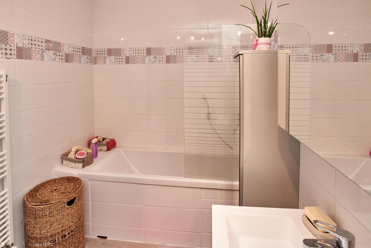 Chambres A Louer Dans Appartement Balcon - Wifi - Parking Gratuit เนอแวร์ ภายนอก รูปภาพ