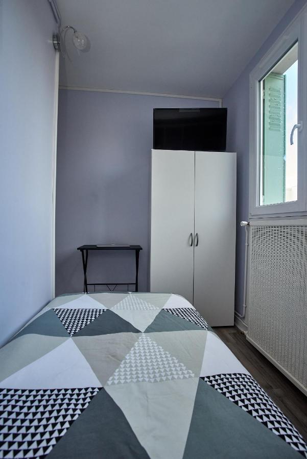 Chambres A Louer Dans Appartement Balcon - Wifi - Parking Gratuit เนอแวร์ ภายนอก รูปภาพ
