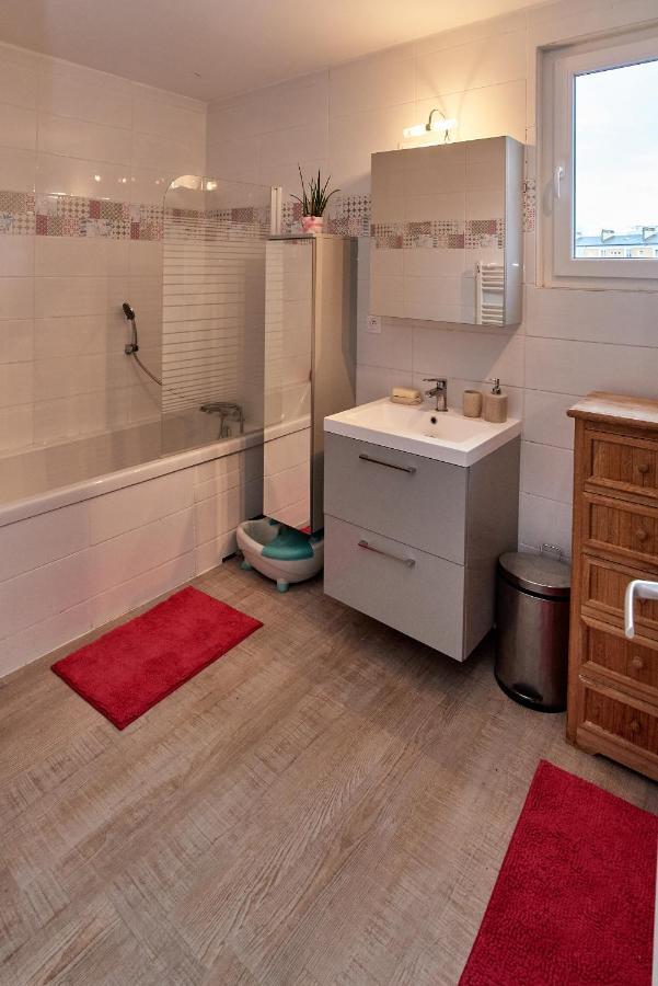 Chambres A Louer Dans Appartement Balcon - Wifi - Parking Gratuit เนอแวร์ ภายนอก รูปภาพ
